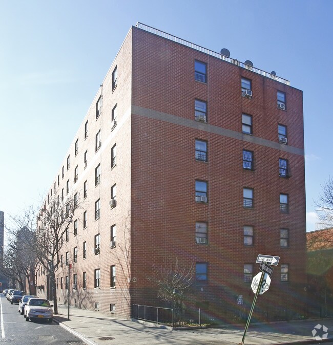 Berry South 9th Street Apartments Brooklyn, NY