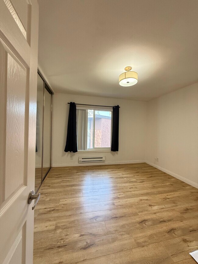 Foto del edificio - 1123 Sepulveda Blvd