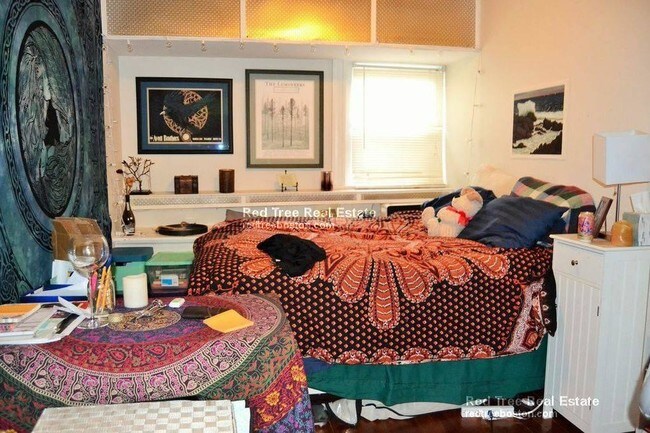 Building Photo - 16 Garrison Rd