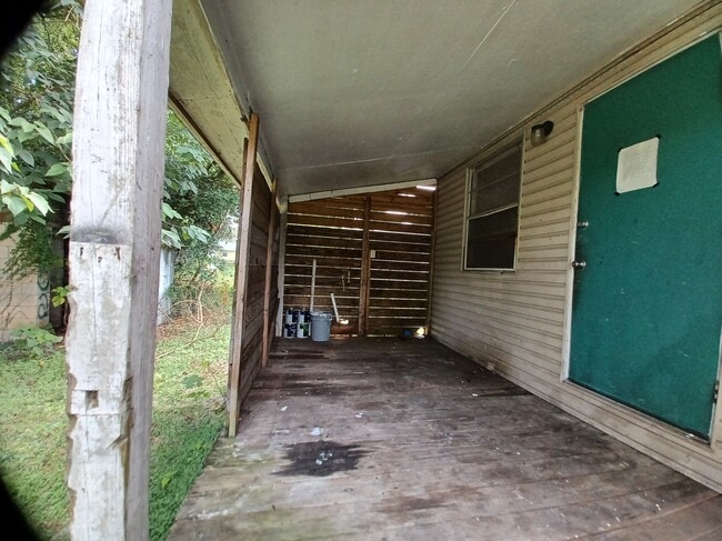 Building Photo - 20704 Caboose Dr