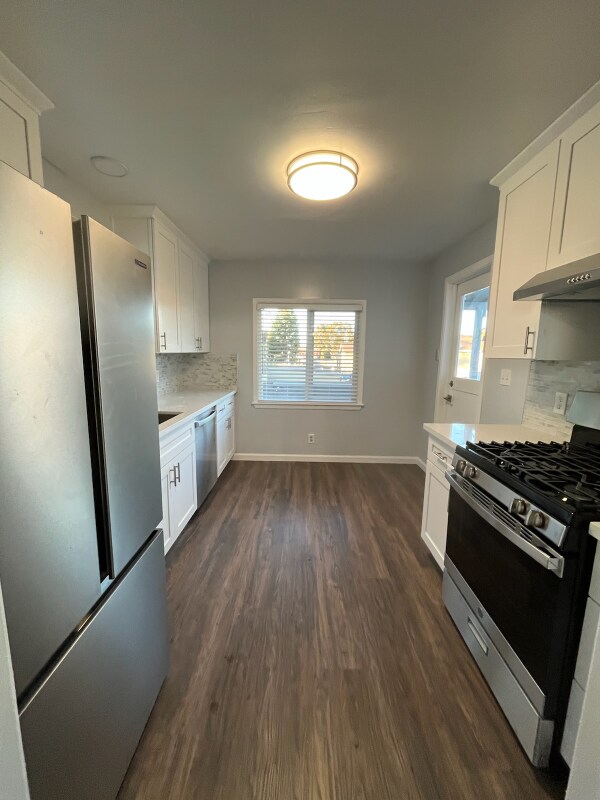 523 Santa Clara Ave Unit 1/2, Alameda, CA 94501 Room for Rent in