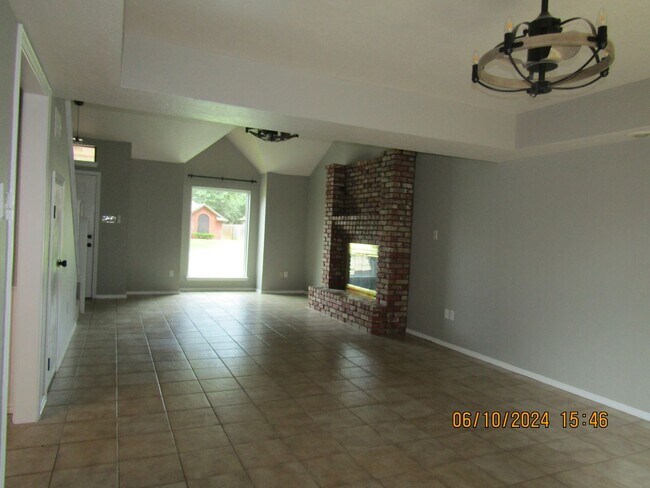 Foto del edificio - Very nice two story home located in the Ki...