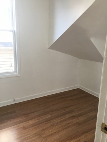Foto del edificio - 2944 N Sawyer Ave