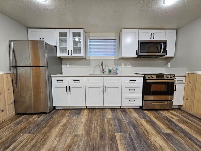 Building Photo - 4 E 1100 S