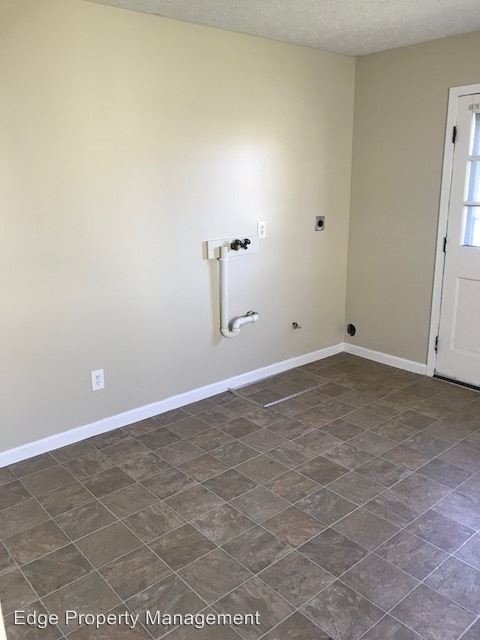 Foto del edificio - 3 br, 1 bath House - 4628 Norfolk Ave.