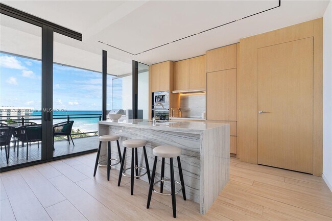Building Photo - 8701 Collins Ave