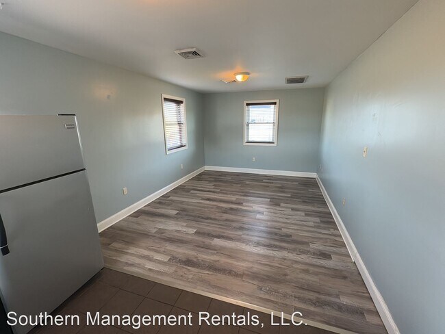 Foto del edificio - 4 br, 1 bath House - 14803 Mount Olivet Road