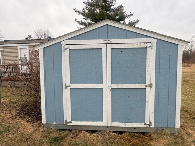 Building Photo - 2331 Windover Dr