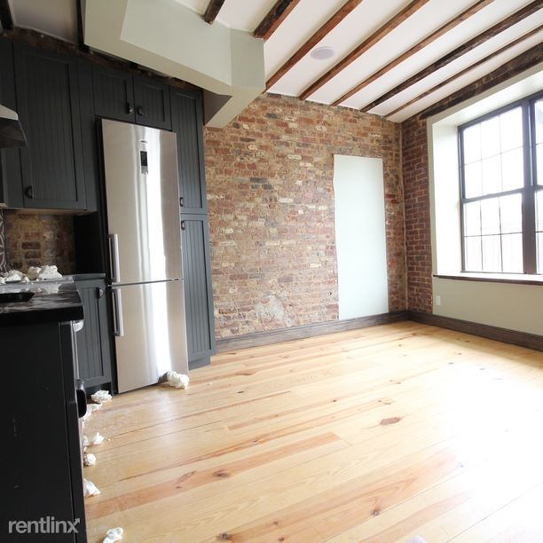 Building Photo - 1467 Bedford Ave