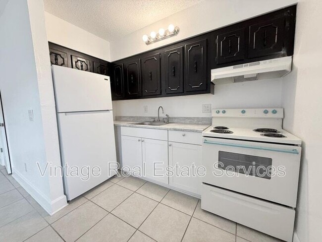 Building Photo - 3301 58th Ave S