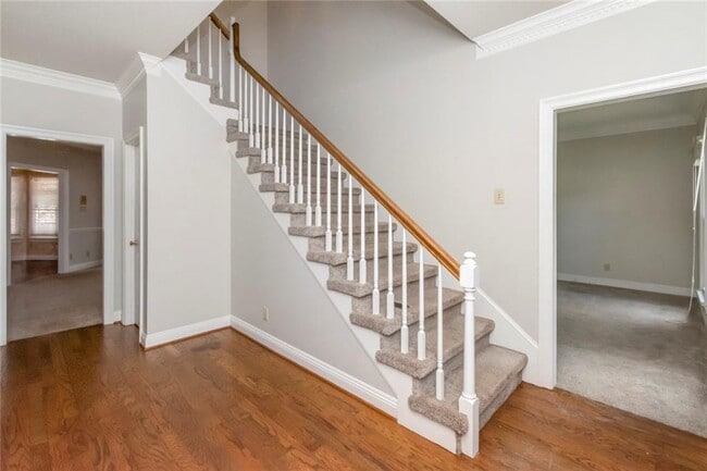 Building Photo - 1609 Indian Trail Dr
