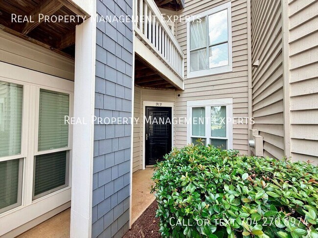 Foto del edificio - 913 Southwest Dr