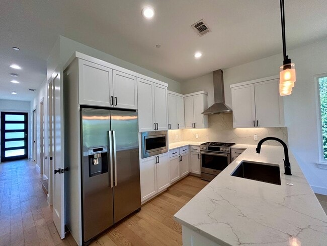 Foto del edificio - 4010 Clawson Rd