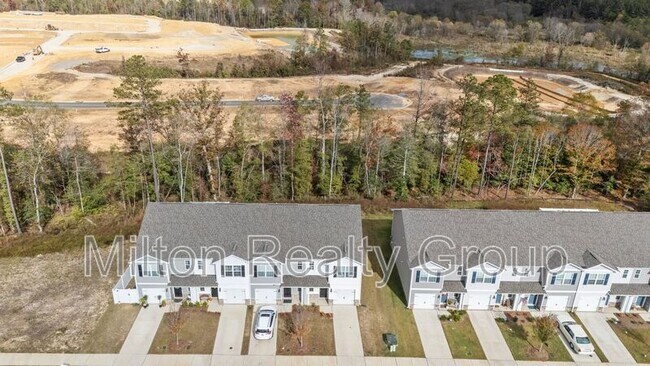 Foto del edificio - 122 March Crk Dr