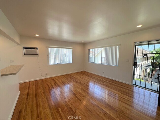 Foto del edificio - 415 N 2nd St