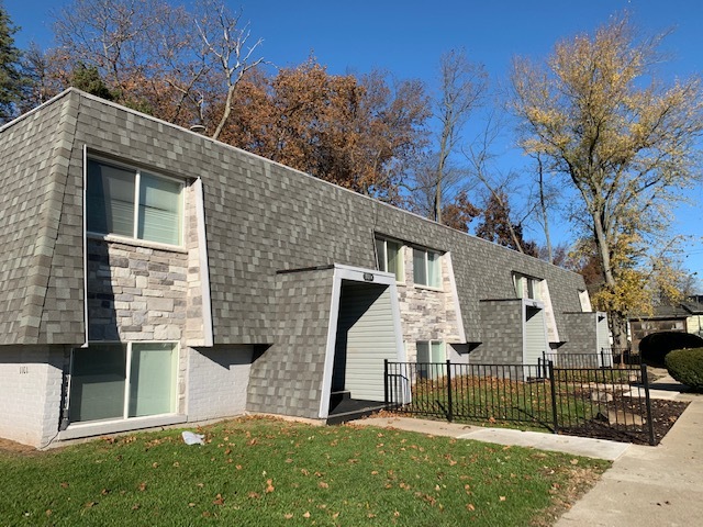 Primary Photo - 1101 Evans Ave