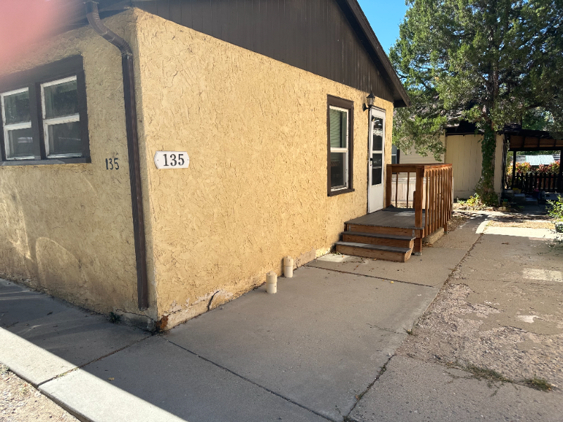 Primary Photo - 135 W 10th St