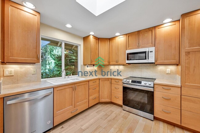 Photo - Beautiful 6-Bedroom Home on a Quiet Cul-de...