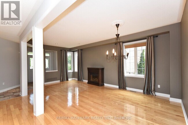 Building Photo - 129 DEERWOOD Crescent