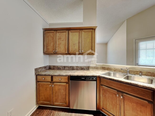 Foto del edificio - 750 Ashland Park Way