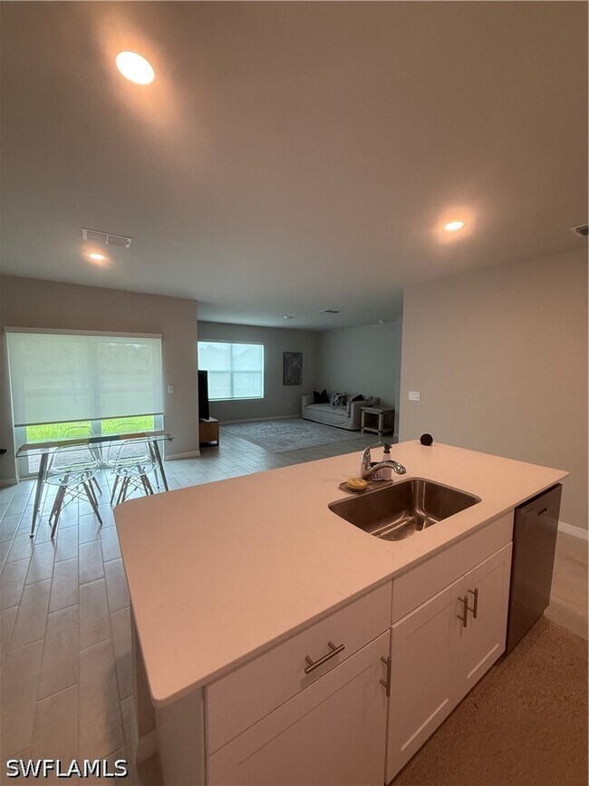 Foto del edificio - 4134 Peaceful River Ln