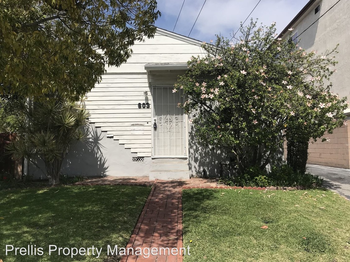 Primary Photo - 603 E Chevy Chase Dr