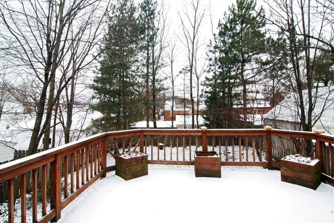 Building Photo - 2504 Saybrook Rd