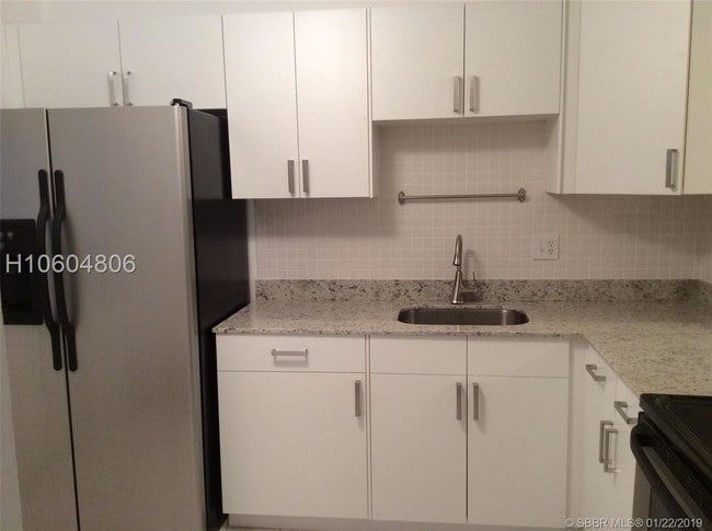 Foto del edificio - 2223 Park Ln