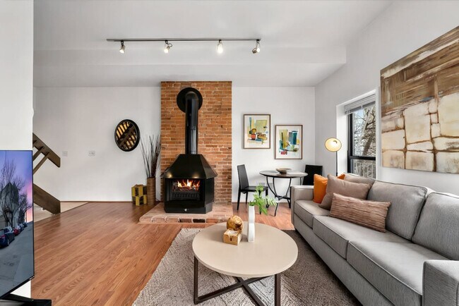 Foto del edificio - 962 Pavilion St