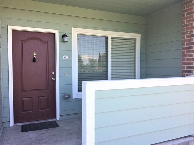 Building Photo - Beautiful Condo in Arvada