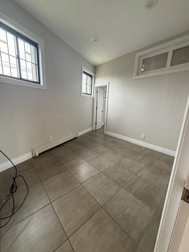 Foto del edificio - 201 Higbie Ln