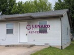 Foto principal - 2 Bedroom Duplex Ready for Move In!
