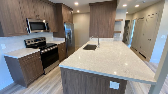 Building Photo - 13045 Donner Pass Rd