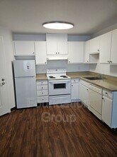 Building Photo - 321 10th Ave