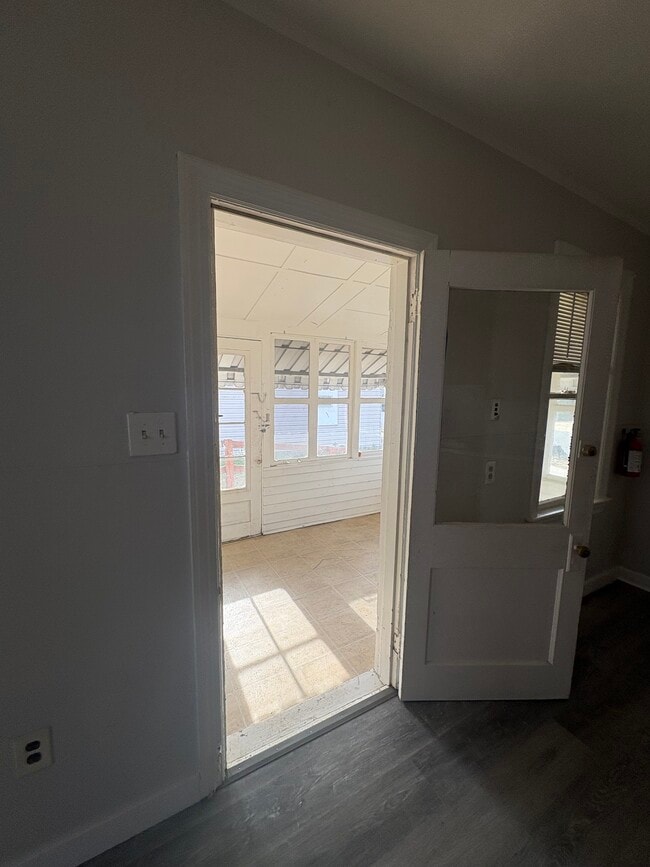 Foto del edificio - 401 Lafayette Ave