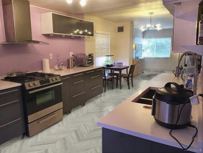 Kitchen and dining - 5 Bayard Rd