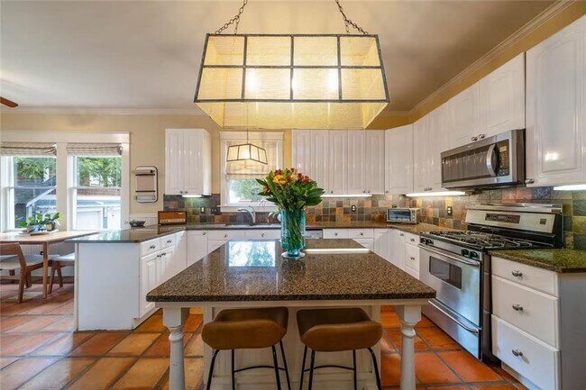 Foto del edificio - 6 White St NW