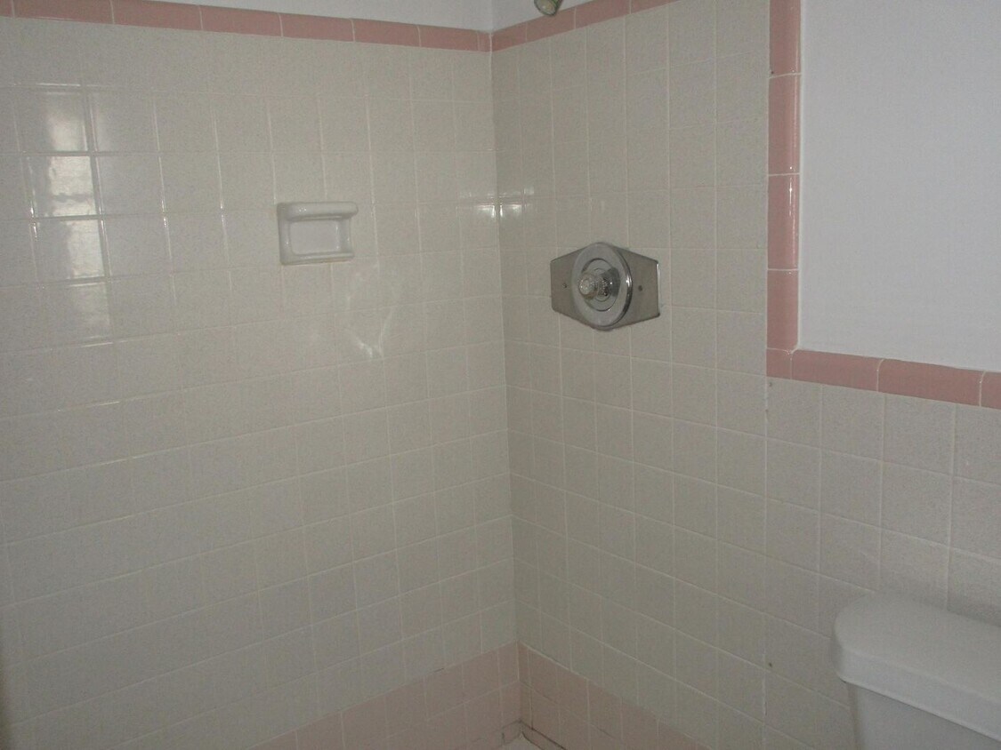 Foto del edificio - 4930 Victoria Dr