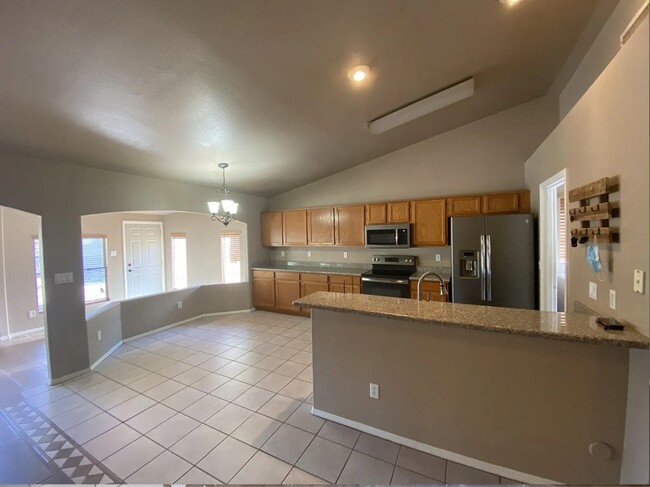 Building Photo - 1465 E Ironwood Dr
