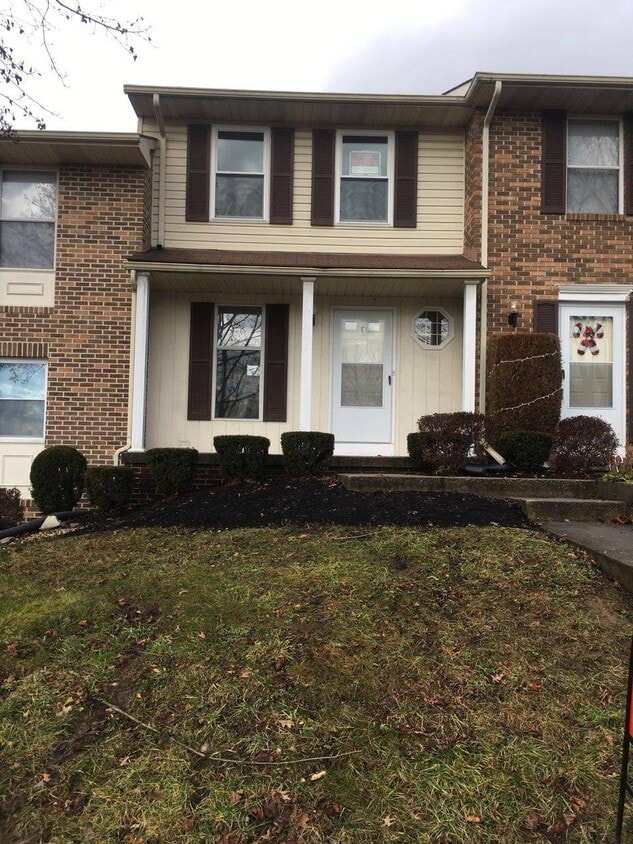 6955 New Oxford Rd, Paxtonia, PA 17112 Townhome Rentals in Paxtonia