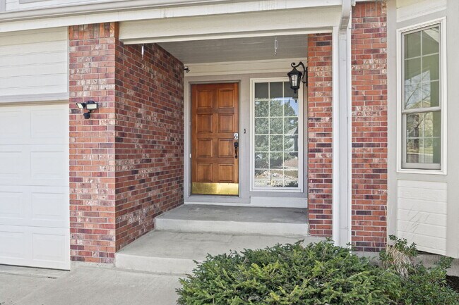 Foto del edificio - Huge Open-Concept Home in the Vibrant Briargate Neighborhood!