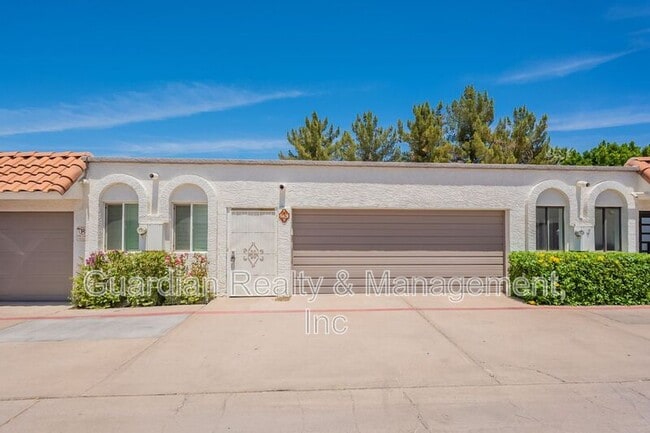 Building Photo - 3401 N 37th St