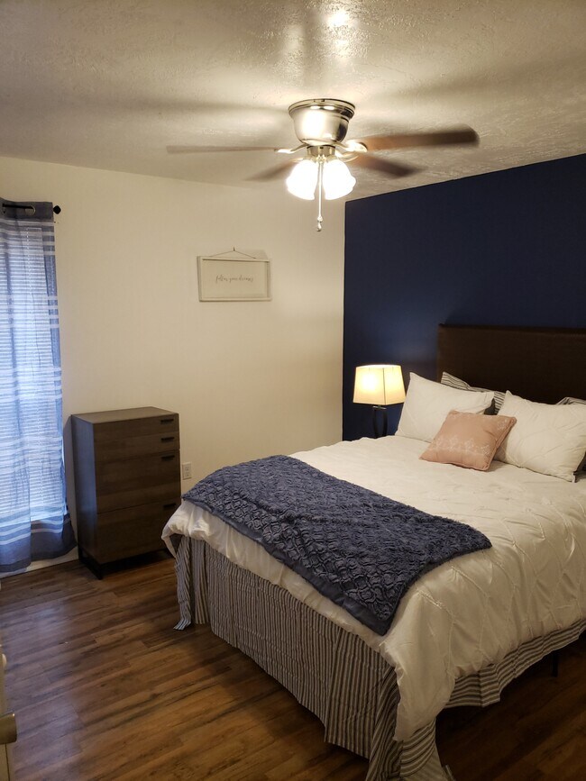 Dormitorio principal - 3099 Brendell Dr