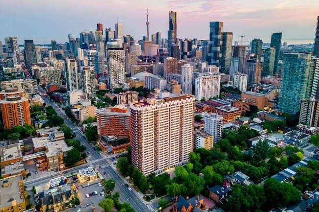 Building Photo - Wellesley Apartments