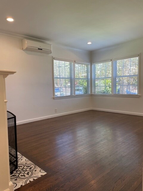 Building Photo - 5439 Colfax Ave