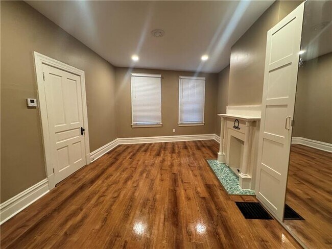 Foto del edificio - 1626 Lowrie St