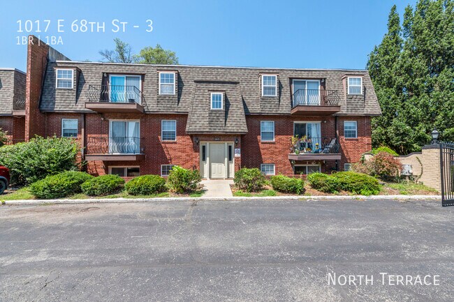 Building Photo - Contemporary 1-Bedroom Living at Courtyard...