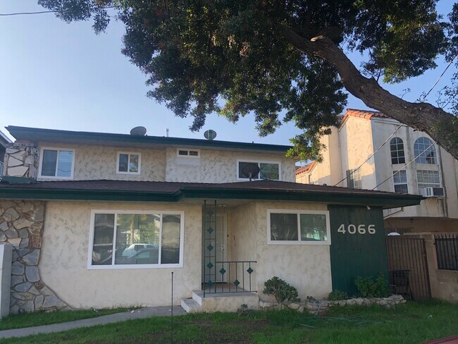 Building Photo - 4066 W 129th St