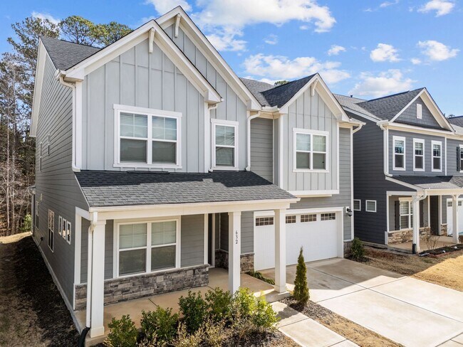 Foto del edificio - Modern 5-Bed, 4-Bath Family Home with Garage & Pool Access – Devon Square