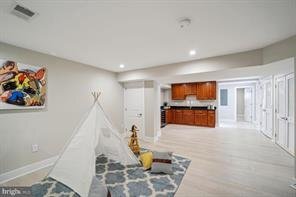 Foto del edificio - 901 Lawrence St NE